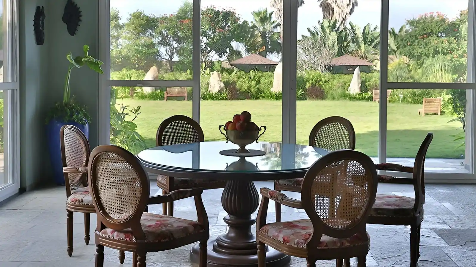 Frangipani-estates-villa-plots-in-sarjapur-road-bangalore-dinning-area